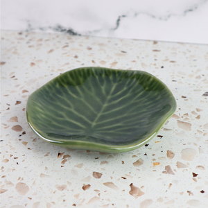 INDONESIAN HAND PAINTED GREEN LOTUS LEAF APPETIZER CERAMIC PLATE
