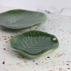 INDONESIAN HAND PAINTED GREEN LOTUS LEAF APPETIZER CERAMIC PLATE