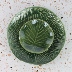 INDONESIAN HAND PAINTED GREEN LOTUS LEAF APPETIZER CERAMIC PLATE