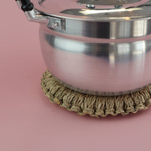VIETNAMESE SEAGRASS TRIVET PLACEMAT LINER