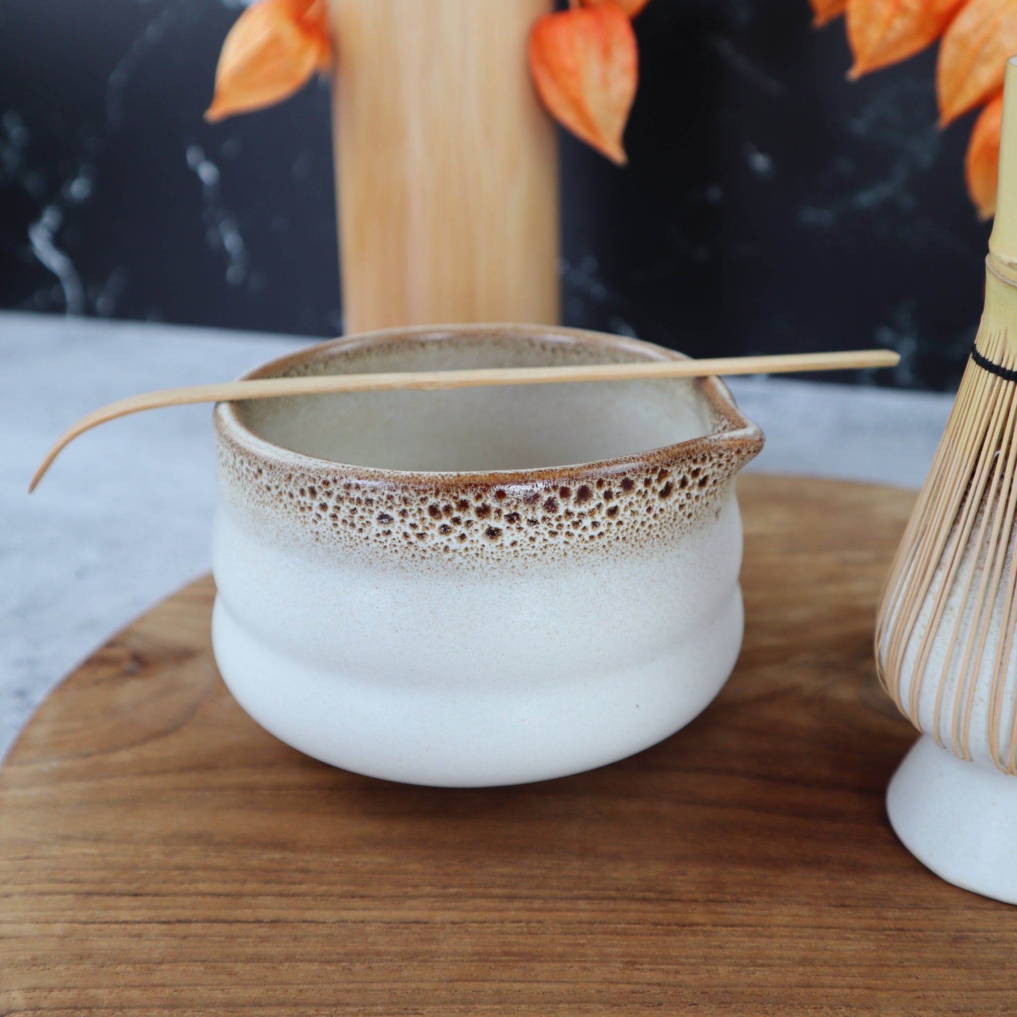 THAI BROWN OMBRE CERAMIC MATCHA BOWL AND WHISK HOLDER RITUAL SET (2 PIECES)