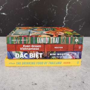 ARNOLD MYINT AND KAT THOMPSON FAMILY THAI COOKBOOK