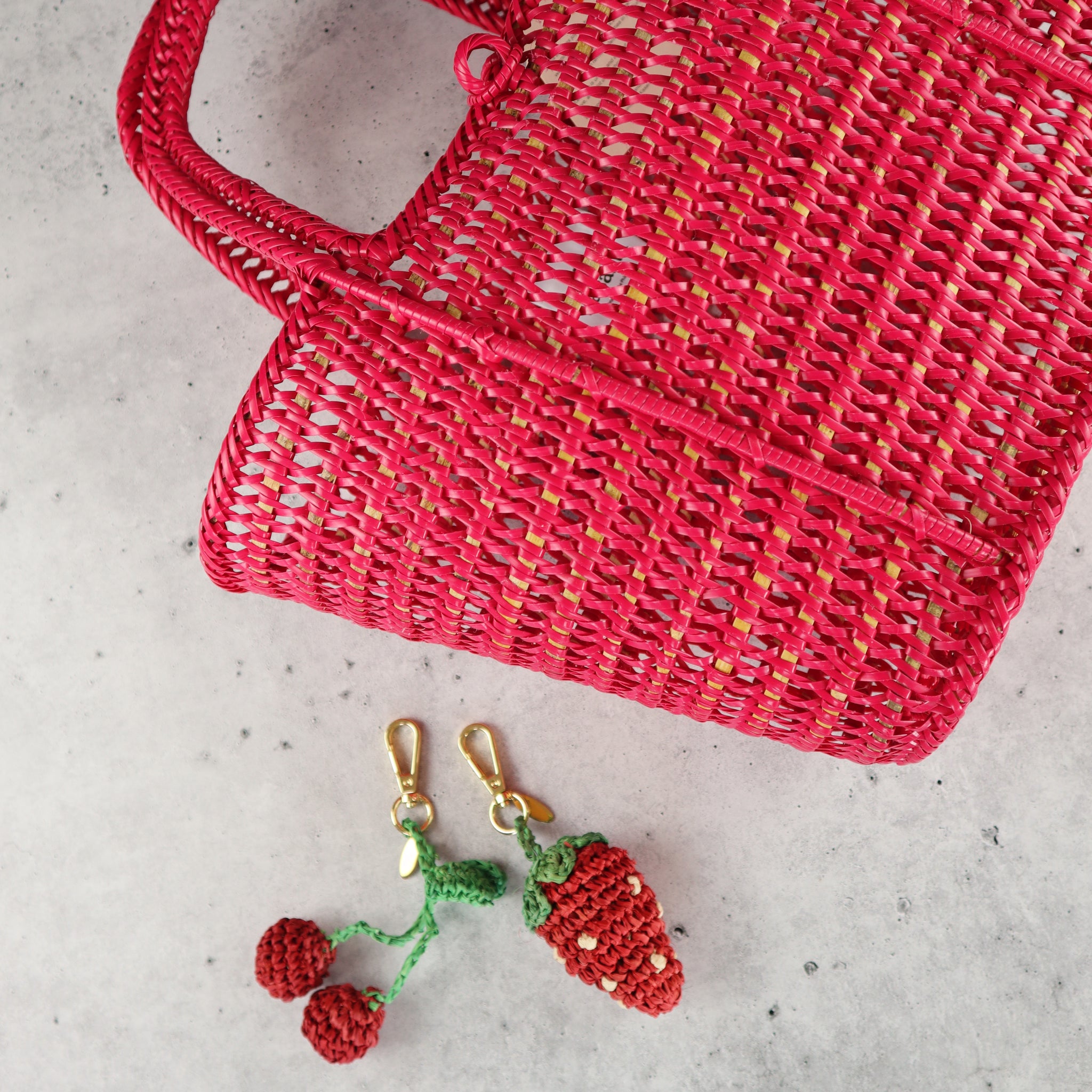 FILIPINO UPCYCLED WOVEN MARKET BAG (DRAGON FRUIT PINK)