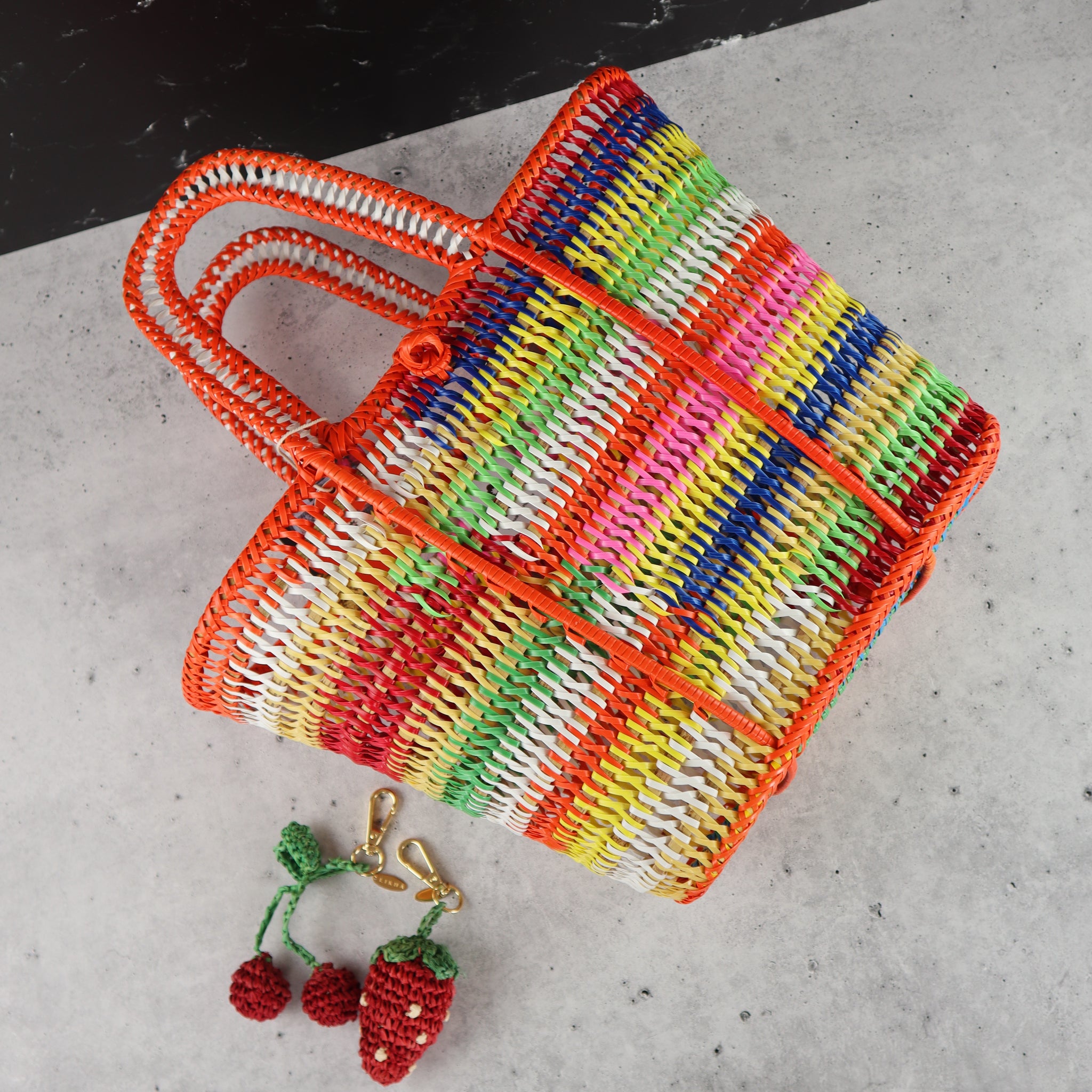 FILIPINO UPCYCLED WOVEN MARKET BAG (GUMBALL RAINBOW)
