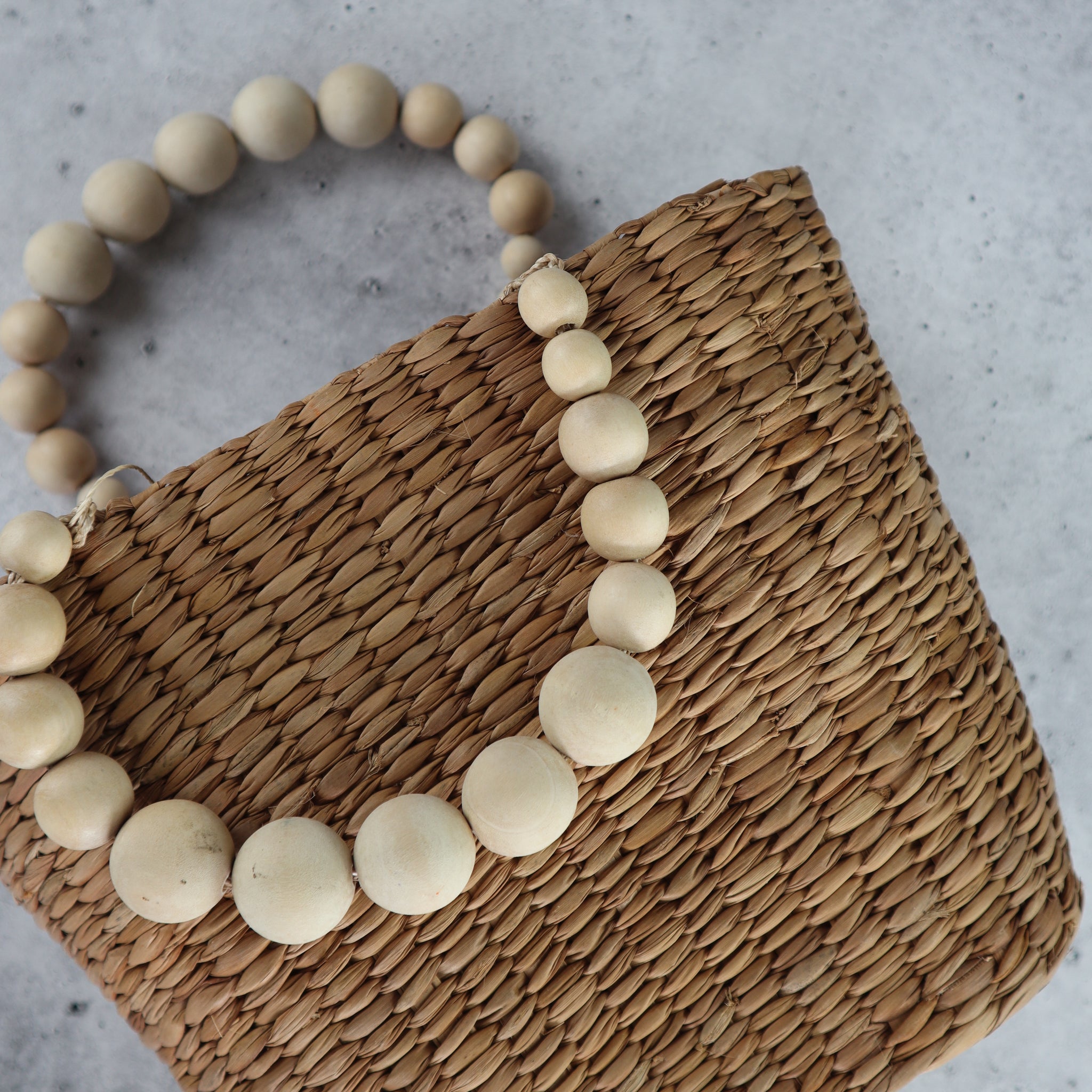 FILIPINO SEAGRASS AND WOODEN BEAD HANDBAG