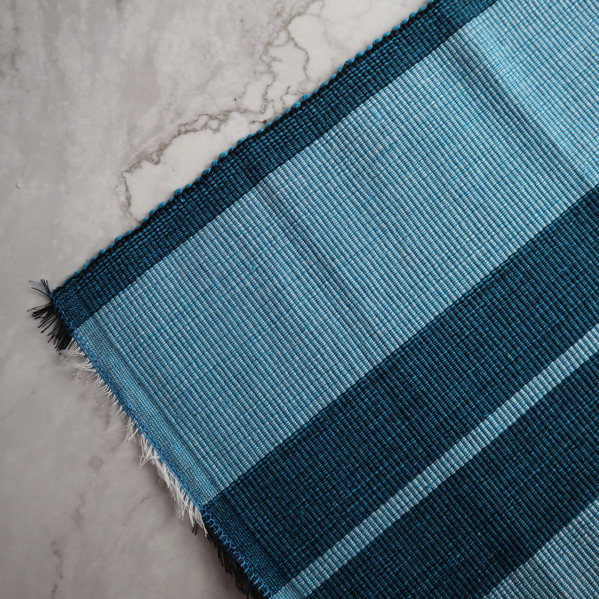 FILIPINO INABEL FABRIC WASIG PATTERN PLACEMAT - OCEAN BLUE – Pandan Market
