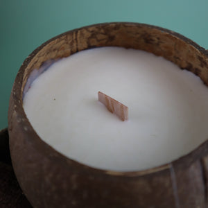 NATURAL COCONUT SOY CANDLE IN COCONUT HUSK AND WOODEN WICK (50-HOUR BURN)