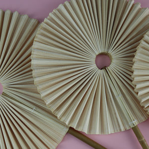 The art of making paper fans in Vietnam