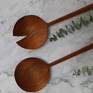 INDONESIAN TEAK WOOD ROUND SHAPED SERVING UTENSIL SET, SALAD SPOON, FORK SPATULA (2 PIECES)