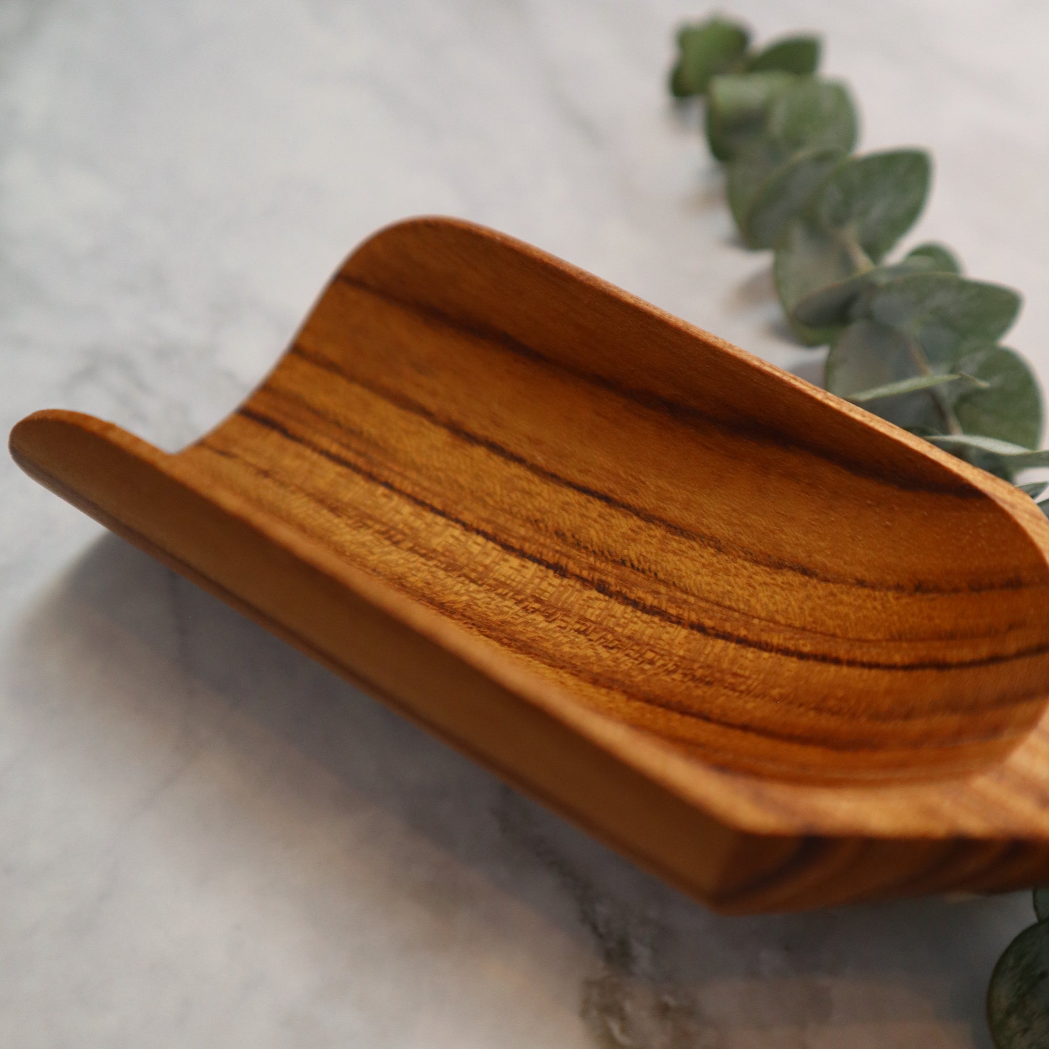 INDONESIAN TEAK WOOD SCOOP (FOR RICE, FLOUR, GRAINS, AND SPA DECOR)