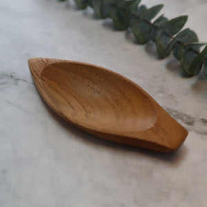 INDONESIAN TEAK WOOD MINI LEAF DISH, SPICE SPOON, SAUCE DISH, HORS D'OEURVE DISH, JEWELRY TRAY (2 PIECES)