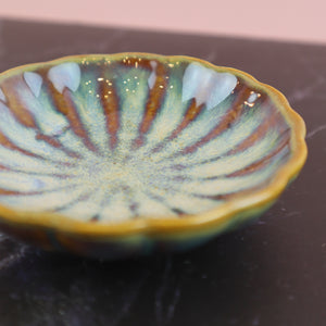 VIETNAMESE CHRYSANTHEMUM SMALL DISH - MOTHER OF PEARL OMBRE (TRINKET DISH, KOBACHI BOWL, SPICE DISH, ACCESSORY DECOR)