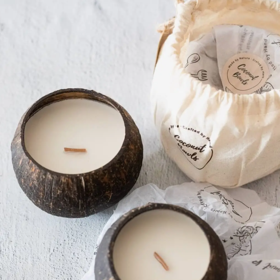 NATURAL COCONUT SOY CANDLE TROPICAL FRUITS SCENT IN COCONUT HUSK AND WOODEN WICK (45-HOUR BURN)